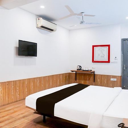 Super Townhouse Nagpur Railway Station Hotell Eksteriør bilde