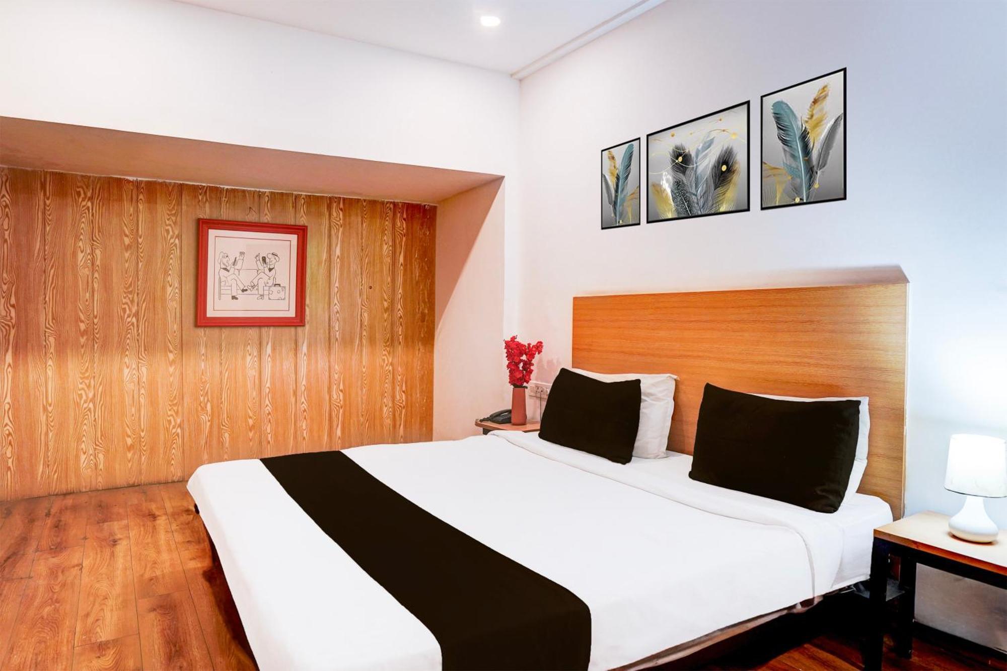 Super Townhouse Nagpur Railway Station Hotell Eksteriør bilde