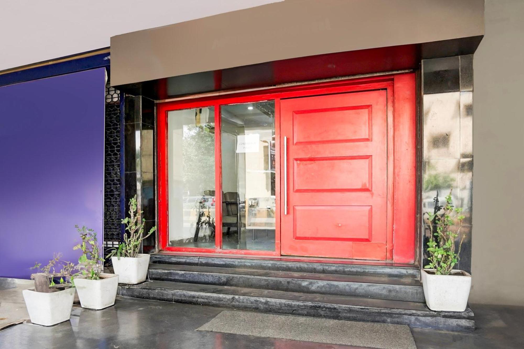 Super Townhouse Nagpur Railway Station Hotell Eksteriør bilde